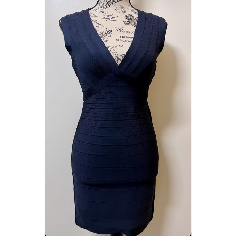 NWT Herve Leger dress size small - Picture 3 of 6